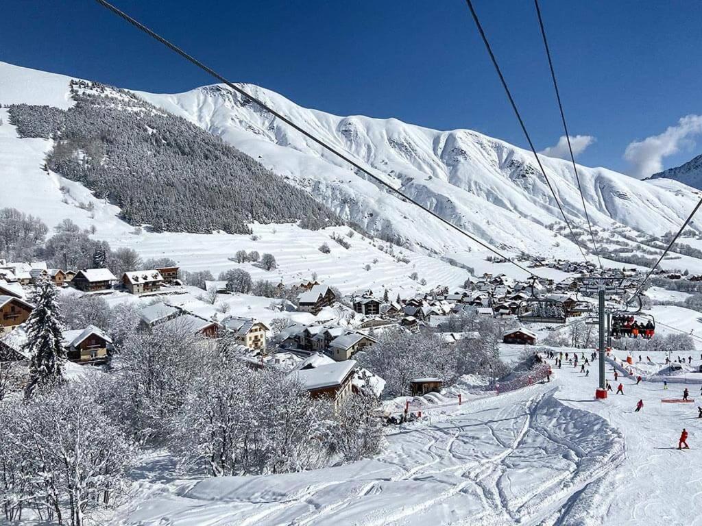 Agréable appartement de 6 pers au pieds des pistes ,wifi gratuit à Saint-Sorlin-d'Arves labelise 3 étoiles au gîte de France Extérieur photo